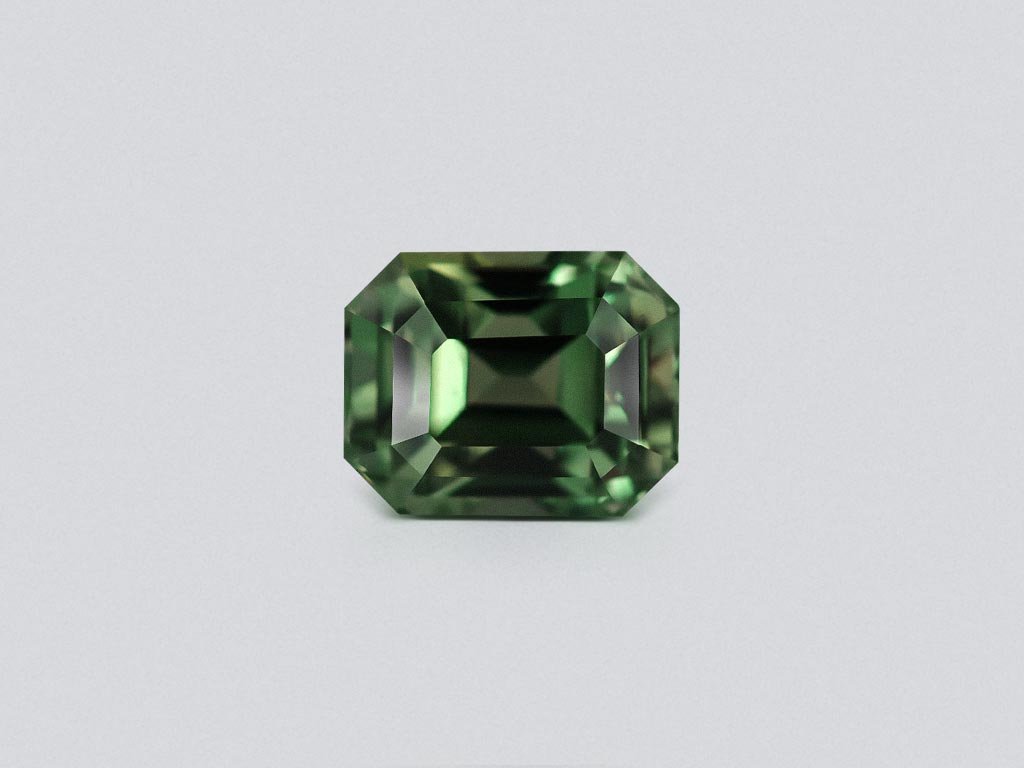 Unheated octagon cut green sapphire 1.47 carats, Madagascar Image №1