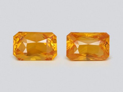 Pair of orange-yellow sapphires in radiant cut 2.06 carats, Sri Lanka photo