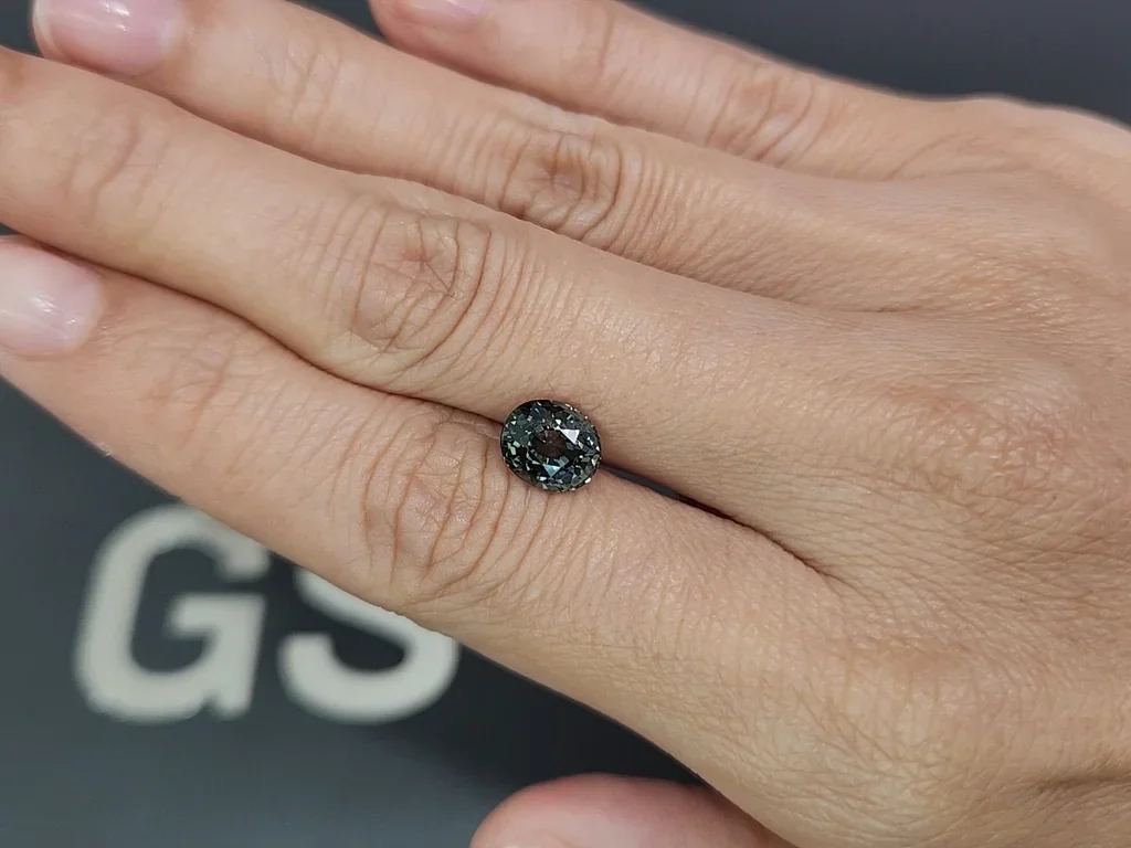 Unheated Teal sapphire oval cut  2.53 carats, Sri Lanka Image №2