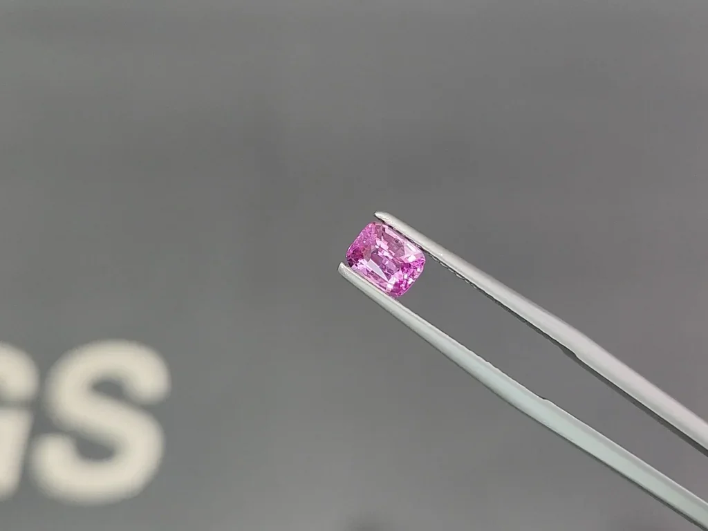 Unheated sapphire Baby Pink cushion cut 1.02 carats, Madagascar Image №3