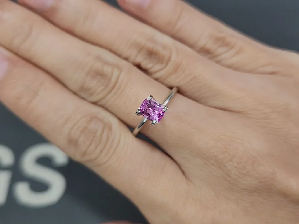 Unheated sapphire Baby Pink cushion cut 1.02 carats, Madagascar Image №5