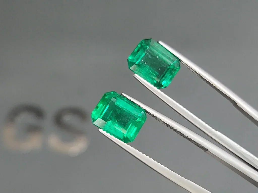 Pair of emeralds octagon cut 6.89 carats, Zambia Image №3
