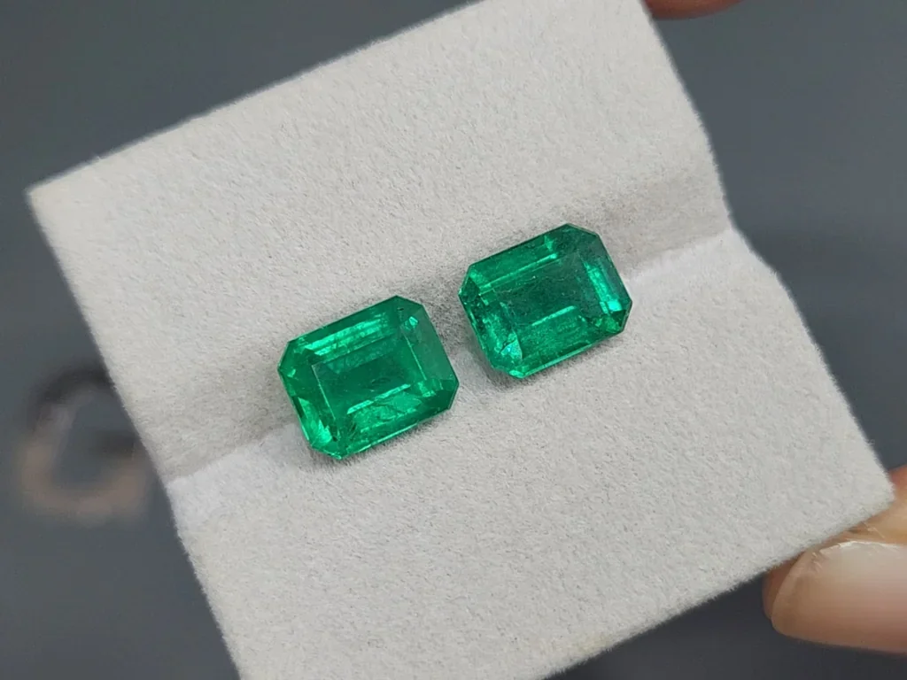 Pair of emeralds octagon cut 6.89 carats, Zambia Image №4