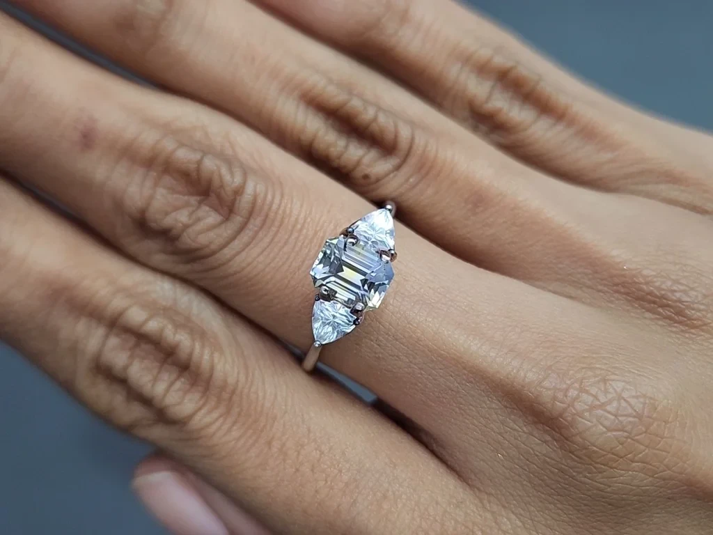 Unheated sapphire Bi-color octagon cut 1.37 carats, Madagascar Image №5