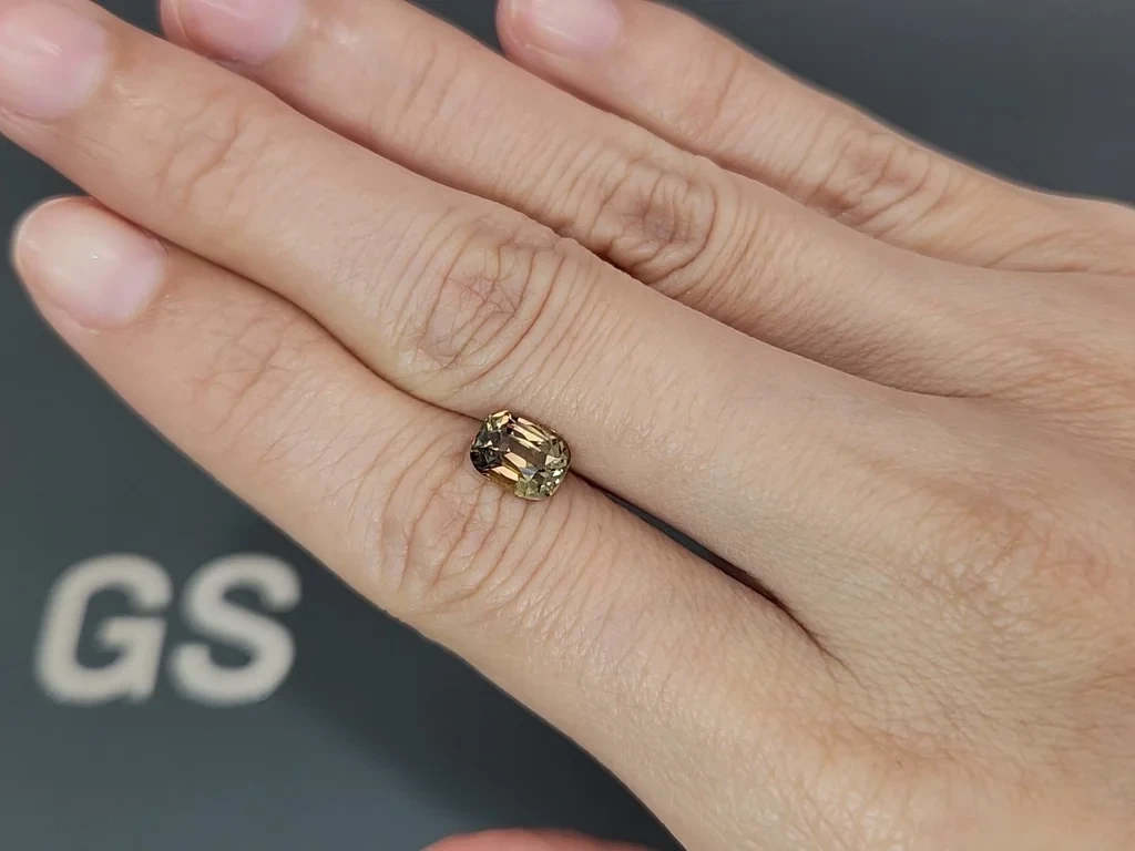 Unheated sapphireTeal cushion cut 1.74 carats, Madagascar Image №2