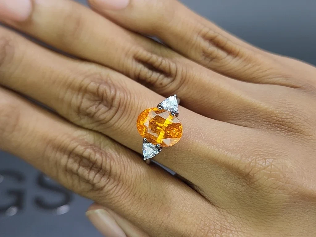 Mandarin spessartine oval cut 5.75 carats, Tanzania Image №5