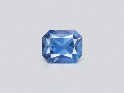 Pastel blue sapphire in radiant cut 0.91 carats, Sri Lanka photo