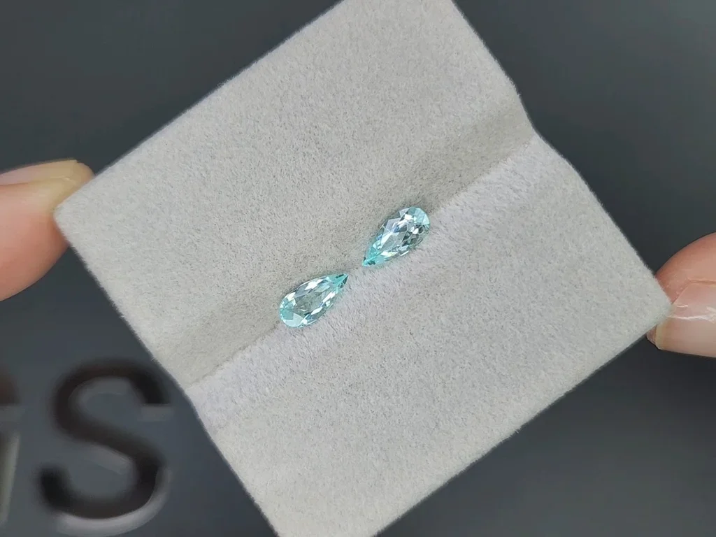 Pair of blue-green Paraiba Tourmalines in pear cut 0.85 carats, Mozambique  Image №4