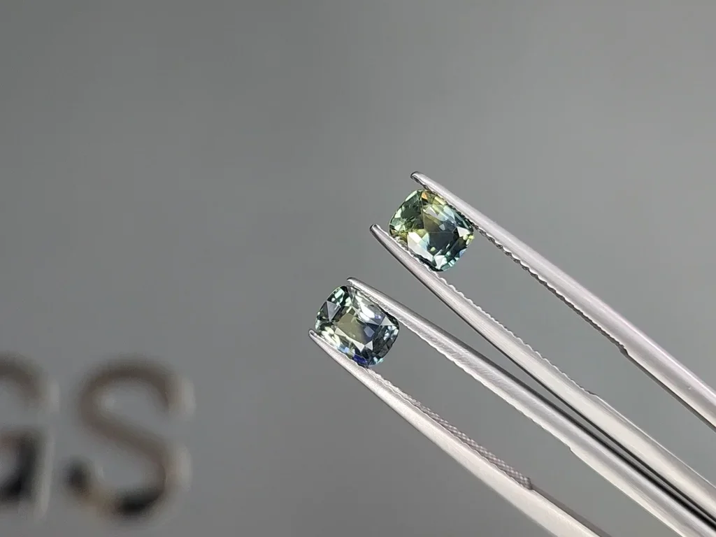 Pair of unheated cushion-cut Teal sapphires 2.05 carats, Madagascar Image №3
