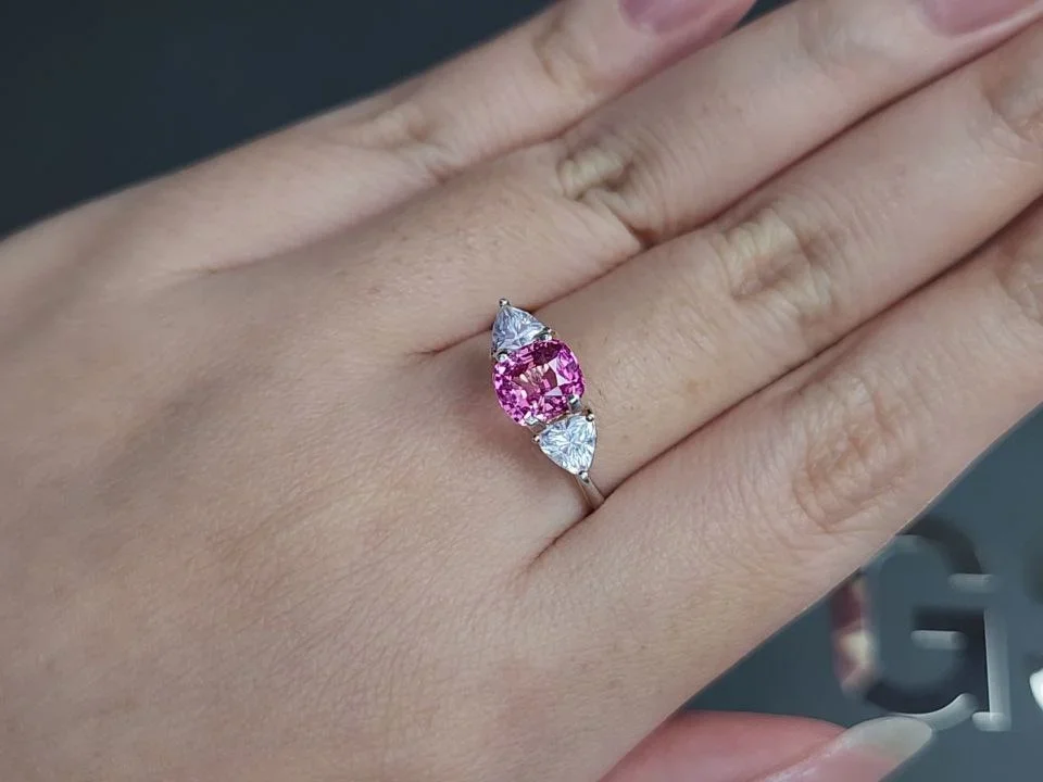 Mahenge pink spinel in cushion cut 1.57 carats, Tanzania Image №5