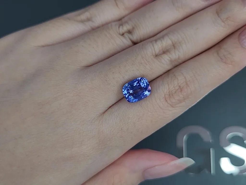 Unheated Cornflower Blue sapphire in cushion cut 5.53 carats, Sri Lanka Image №2
