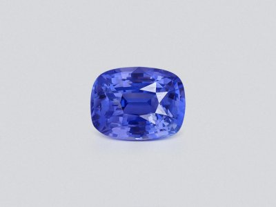 Unheated Cornflower Blue sapphire in cushion cut 5.53 carats, Sri Lanka photo