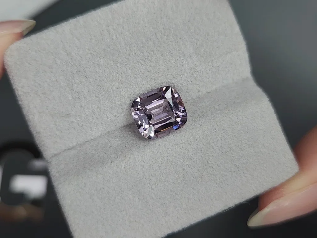 Lavender spinel  cushion cut 3.12 carats, Burma Image №4