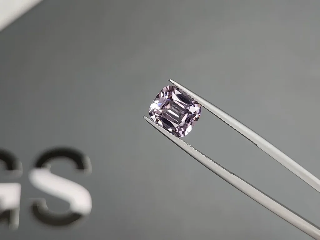 Lavender spinel  cushion cut 3.12 carats, Burma Image №3
