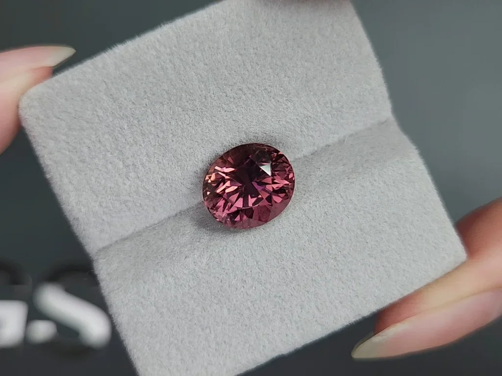 Pink-orange oval cut tourmaline 4.93 carats, Africa Image №4