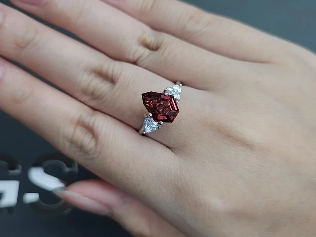Spinel in fancy сut 2.58 carats, Burma Image №5