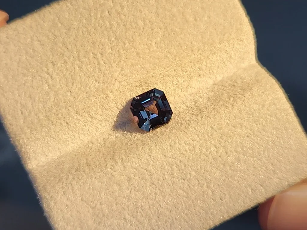 Sapphire Teal octagon cut 1.22 carats, Madagascar Image №10