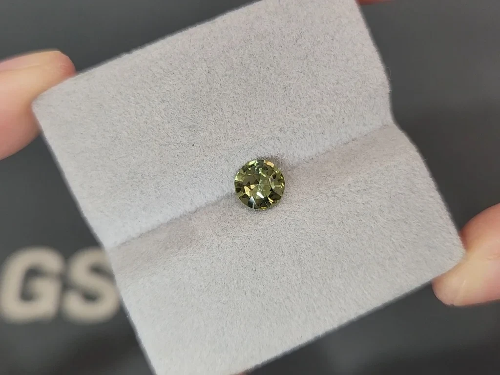 Unheated sapphireTeal round cut 1.04 carats, Madagascar Image №4