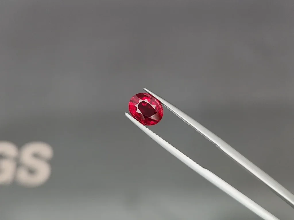 Unheated ruby Crimson Red oval cut 2.06 carats, Mozambique. Gubelin Image №3