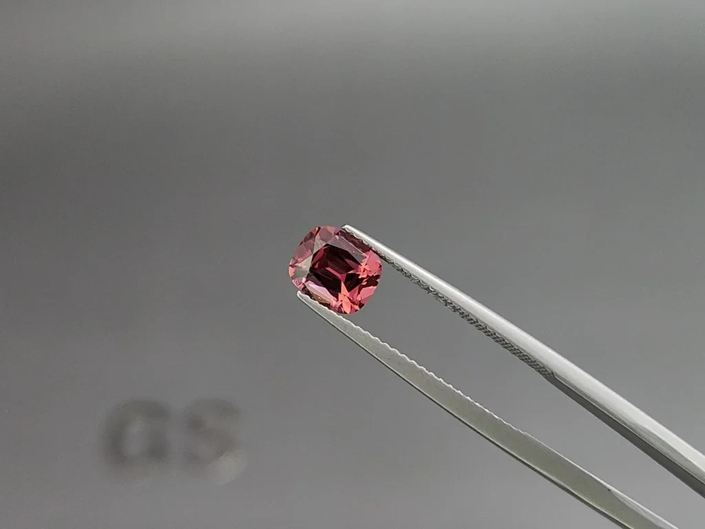 Set of garnets rhodolite cushion cut 4.26 carats, Madagascar Image №3