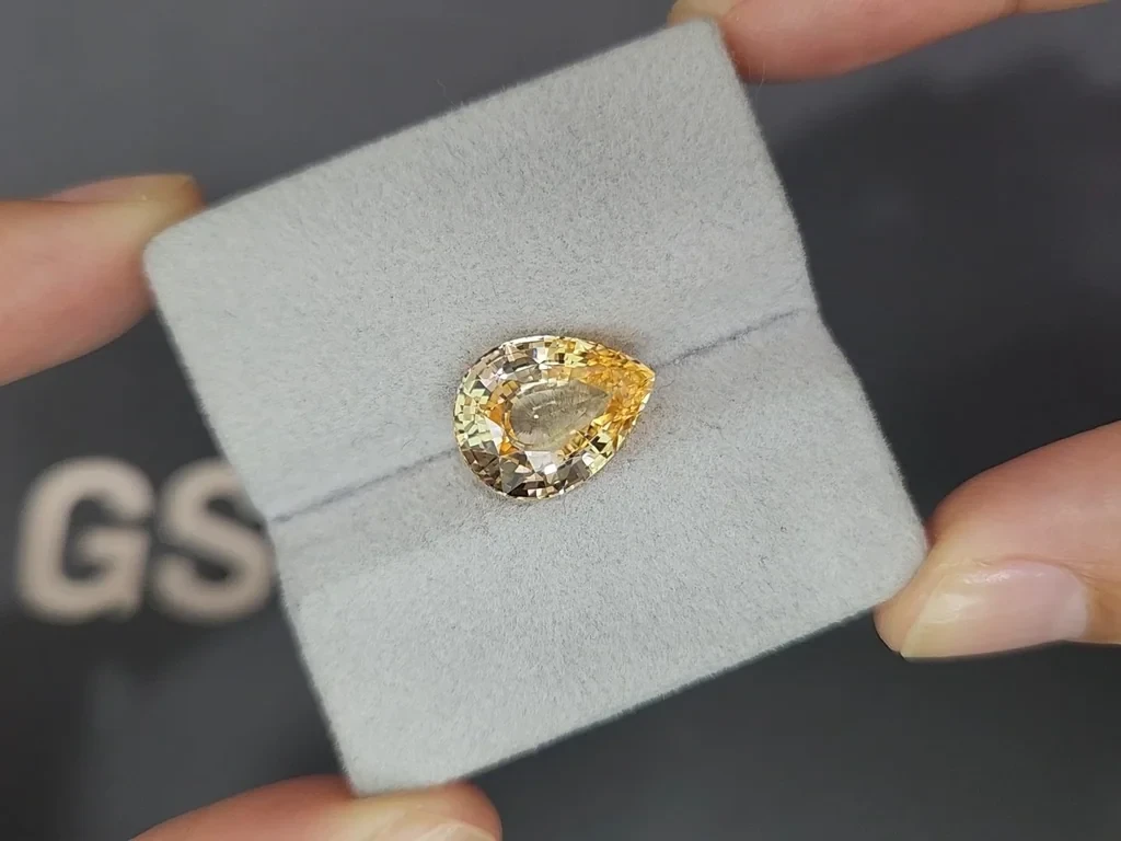 Unheated orangy-yellow sapphire in pear cut 7.04 carats, Madagascar Image №4