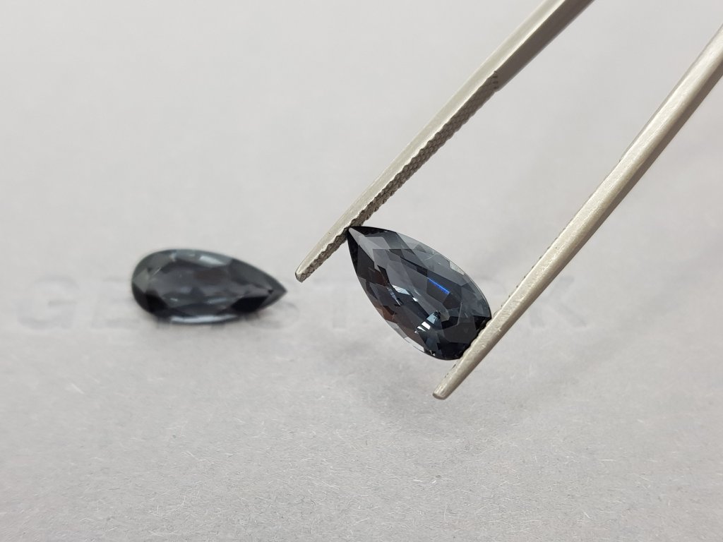 Pair of Burmese steel grey spinels 5.49 ct Image №4
