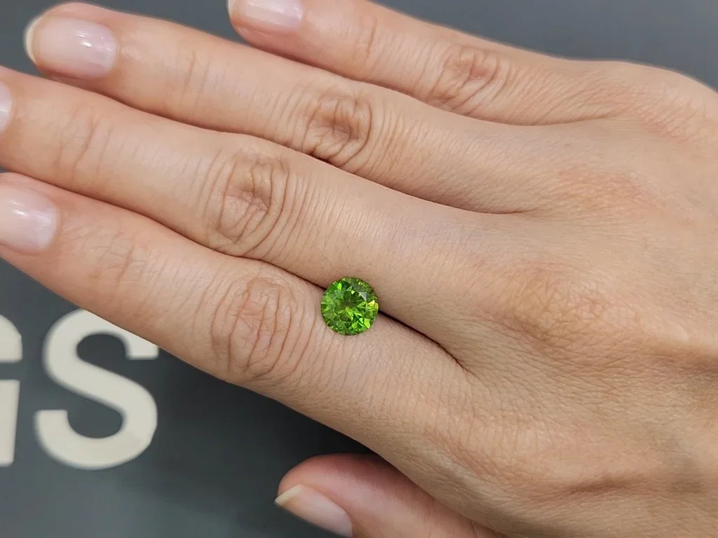Demantoid with horse tail like inclusion1.96 ct, Ural Mountains  Image №2