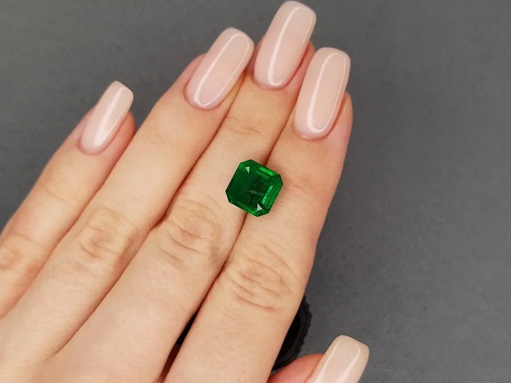 Emerald octagon cut 3.73 ct, Pakistan Image №2