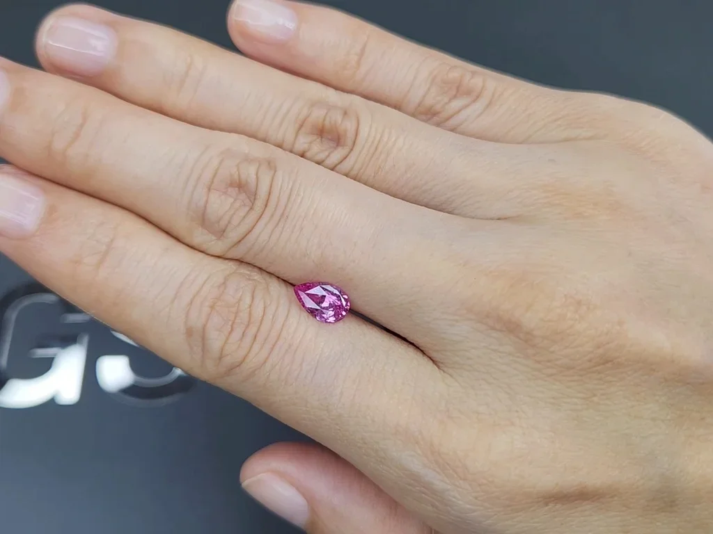 Unheated pear cut pink sapphire 0.97 carats, Madagascar Image №2