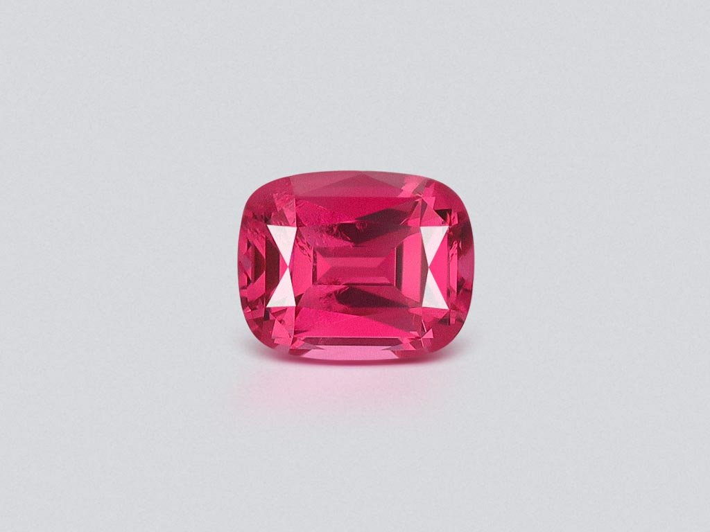 Spinel Mahenge Vivid Pink cushion cut 3.09 carats, Tanzania  Image №1