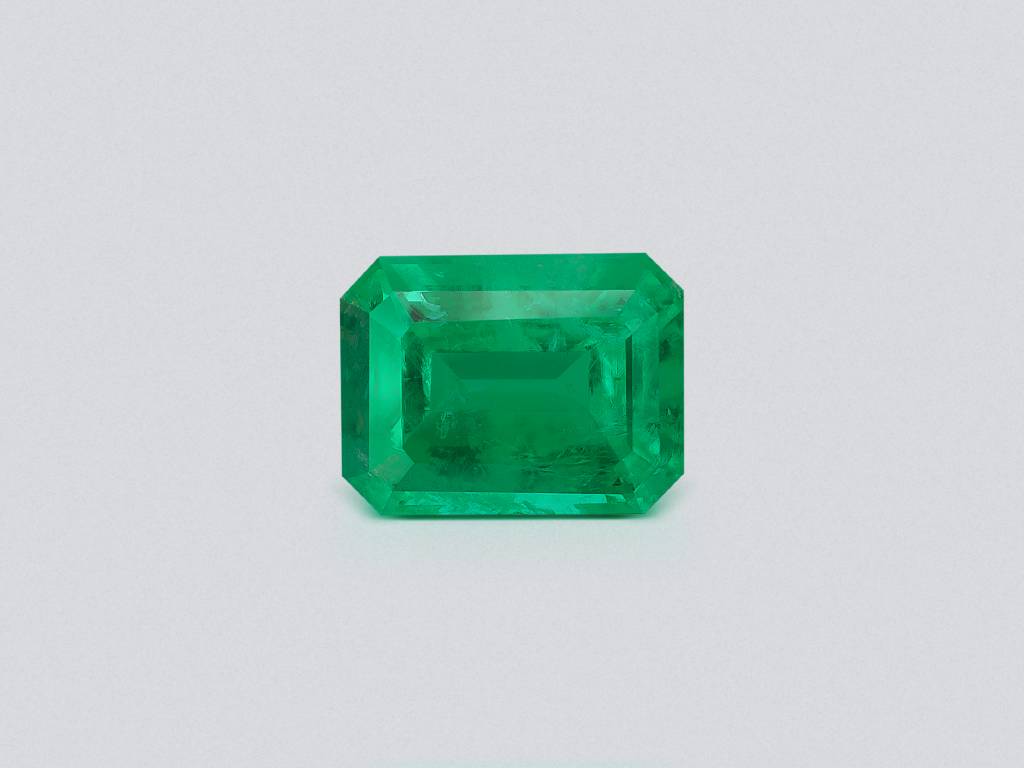 Vivid green emerald in octagon cut 1.54 carats, Pakistan Image №1