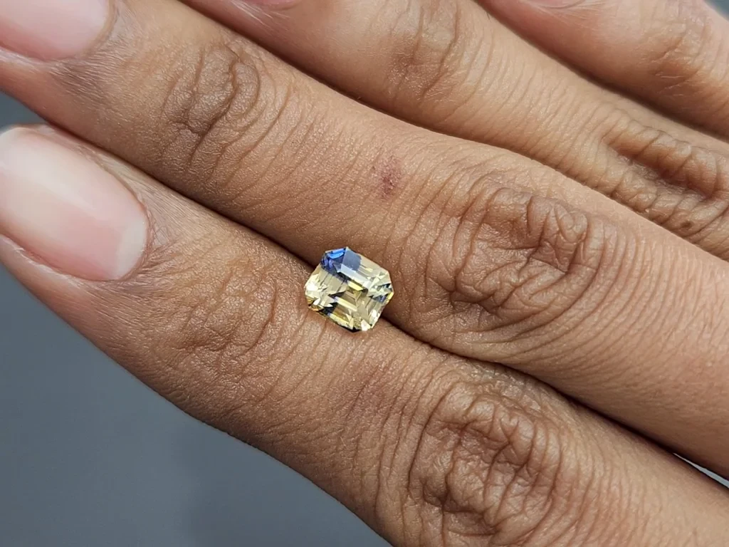 Unheated sapphire Bi-color octagon cut 2.16 carats, Madagascar Image №2