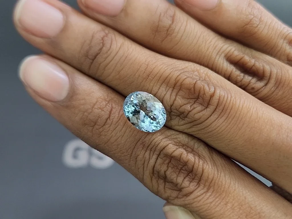 Aquamarine oval cut 4.11 carats, Madagascar  Image №2