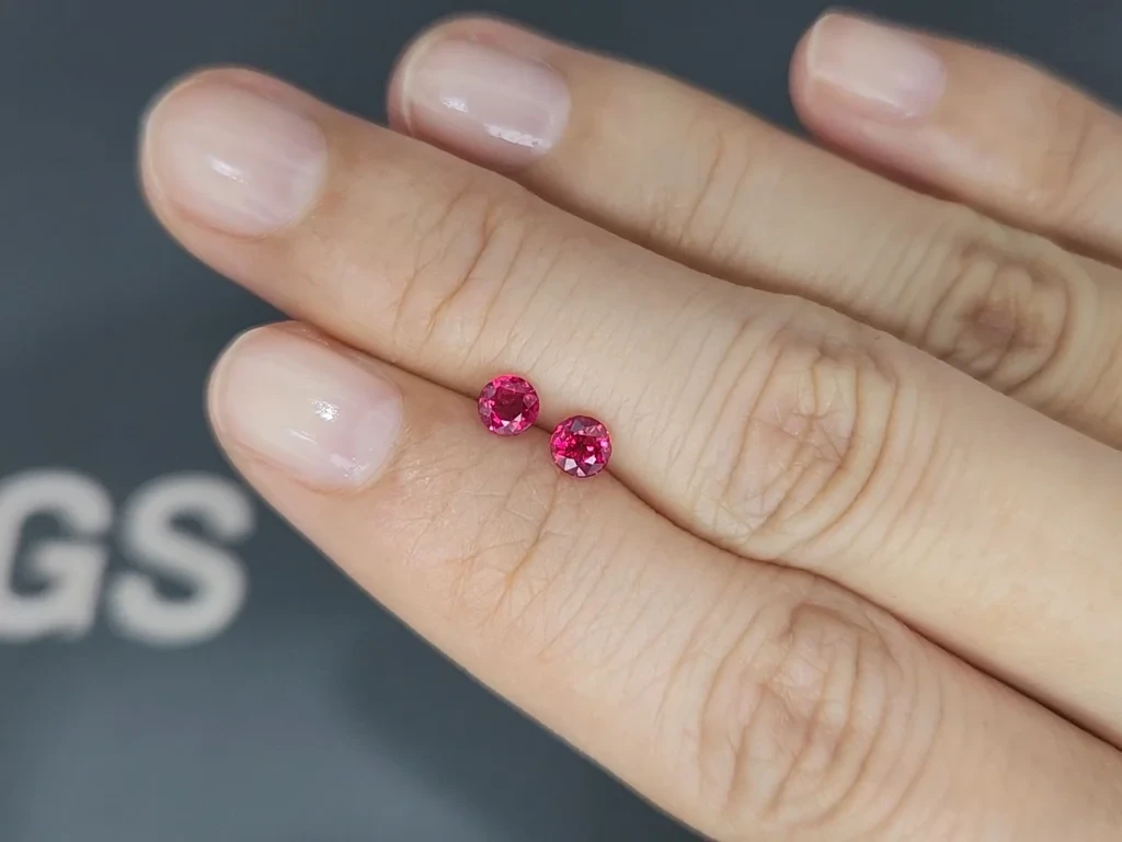 Pair of rubies Pegeon Blood Red round cut 0.66 carats, Mozambique  Image №2