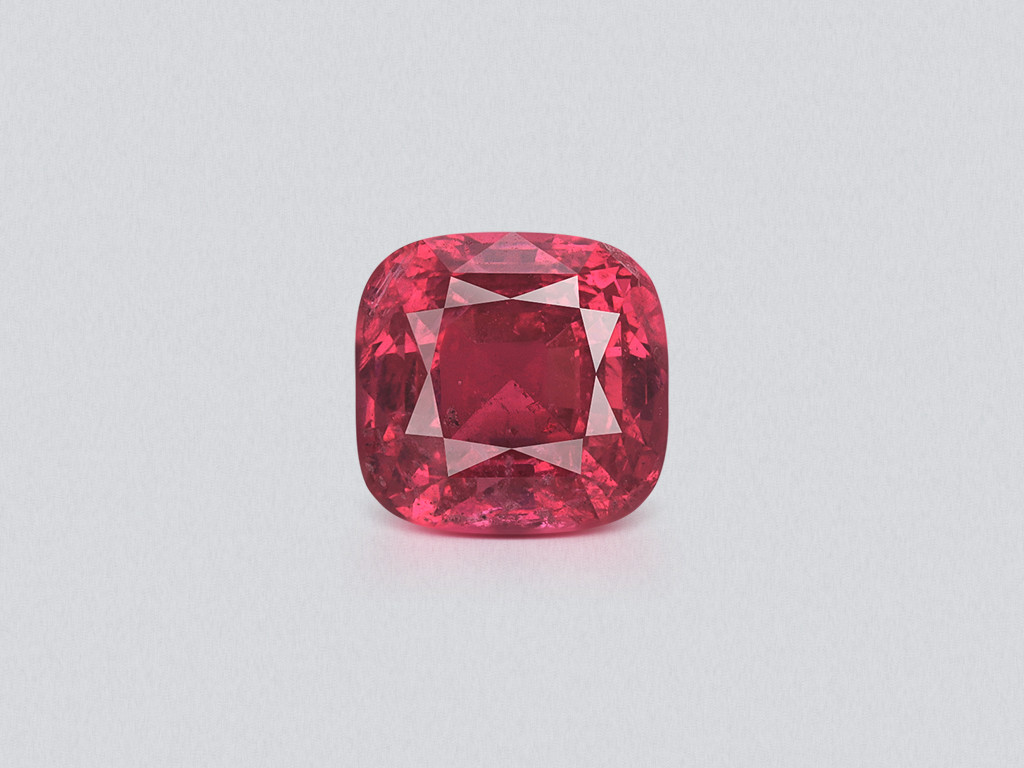 Spinel Vivid Pink Mahenge cushion cut 4.00 carats, Tanzania   Image №1