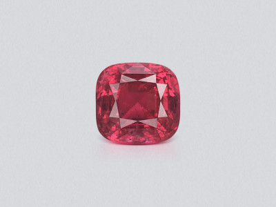 Spinel Vivid Pink Mahenge cushion cut 4.00 carats, Tanzania   photo