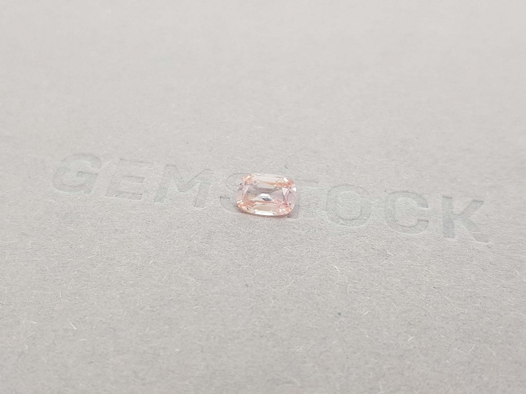 Unheated cushion cut padparadscha sapphire 0.91 carat Image №4
