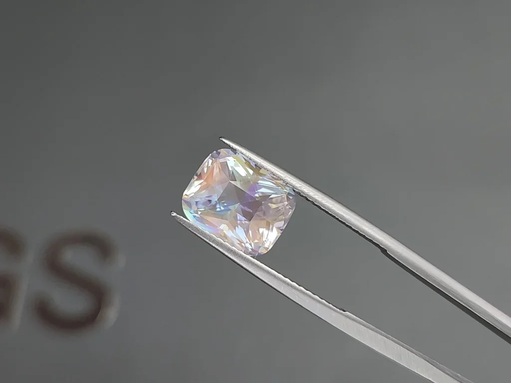 Rainbow moonstone in faceted cushion cut 4.17 carats, Madagascar Image №3