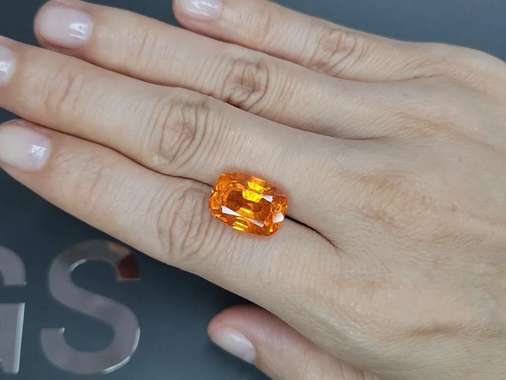 Top Fanta color spessartine in cushion cut 13.13 carats, Africa Image №2