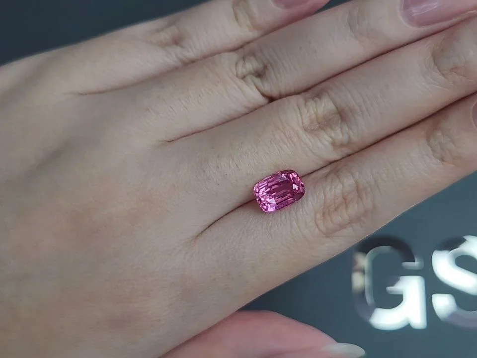 Vivid pink Mahenge pink spinel in cushion cut  3.11 carats, Tanzania Image №2