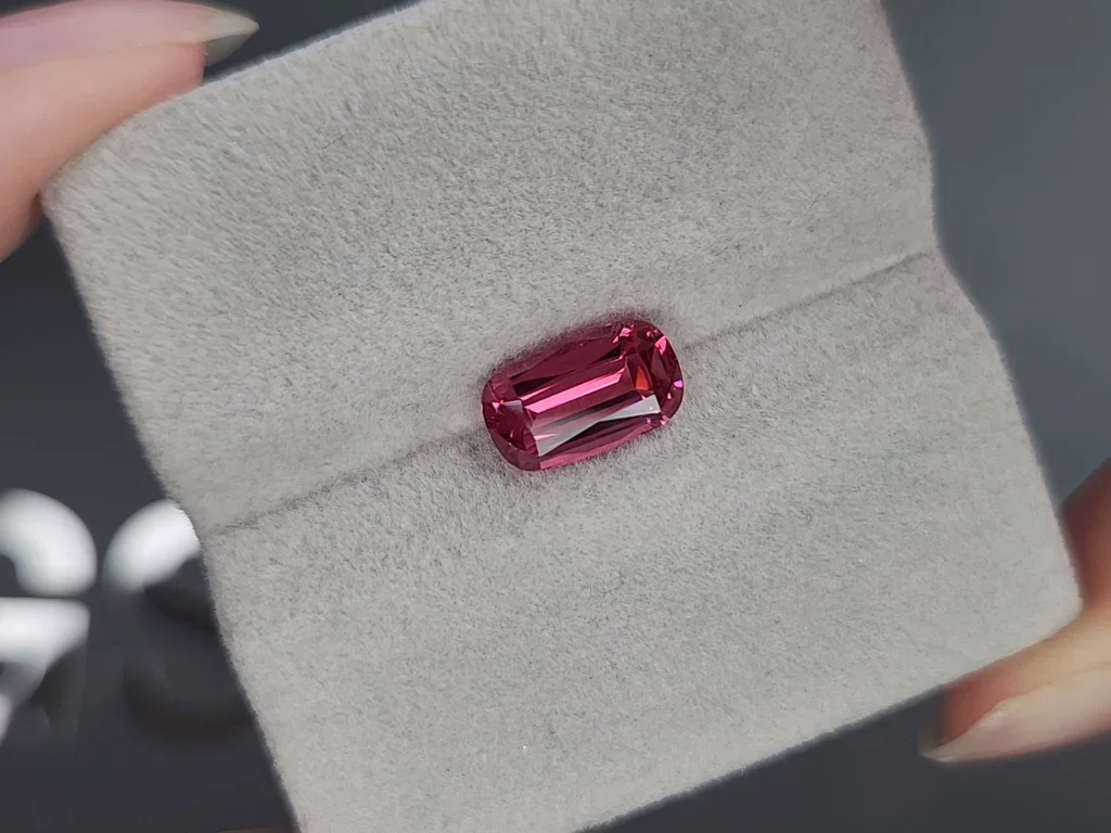 Vivid pink Mahenge spinel in cushion cut 2.43 carats, Tanzania Image №4