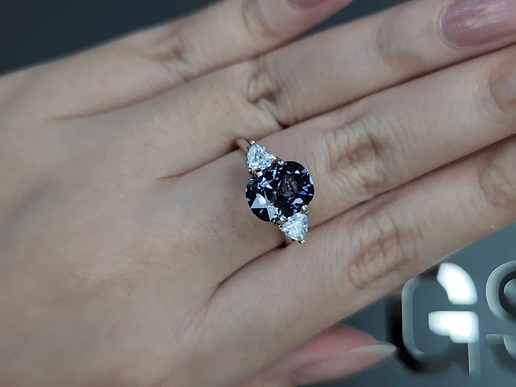 Bluish grey spinel cushion cut 3.38 carats, Burma Image №5