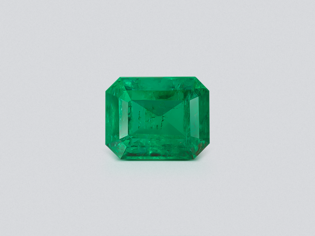 Vivid green emerald in octagon cut 1.09 carats, Panjshir Image №1