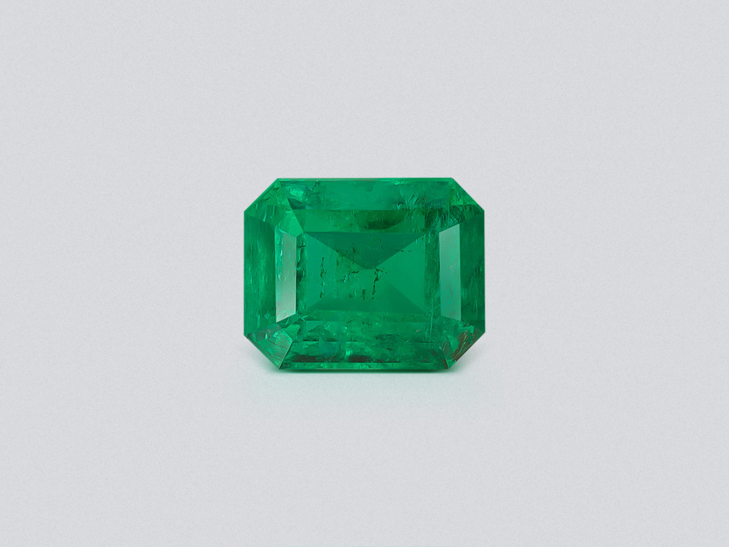 Vivid green emerald in octagon cut 1.09 carats, Panjshir Image №1