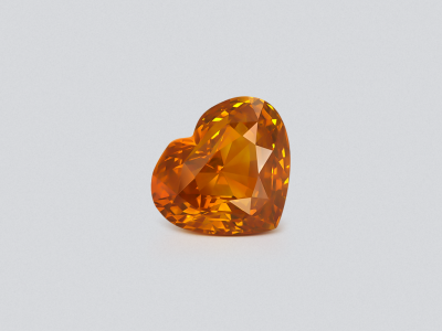 Orange sapphire rutile silk effect heart shape 7.01 carats, Sri Lanka photo