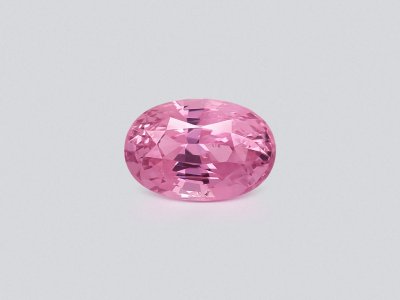 Pink sapphire oval cut 1.65 carats, Madagascar photo