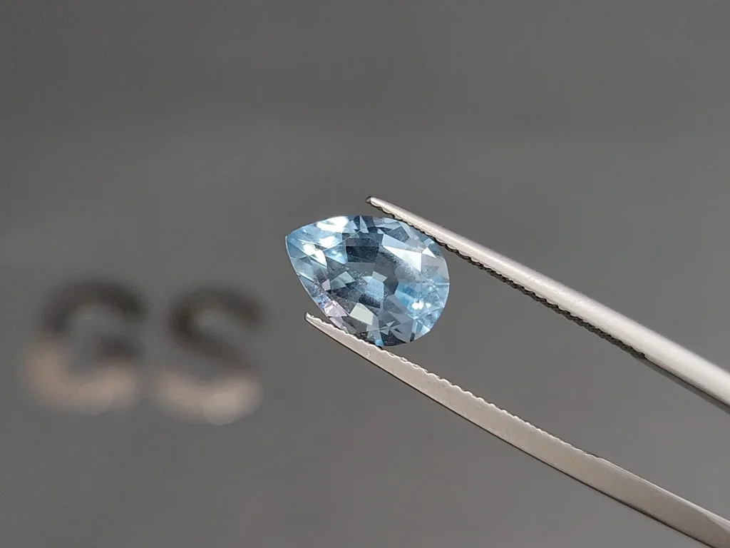 Aquamarine pear cut 2.50 carats, Madagascar Image №3