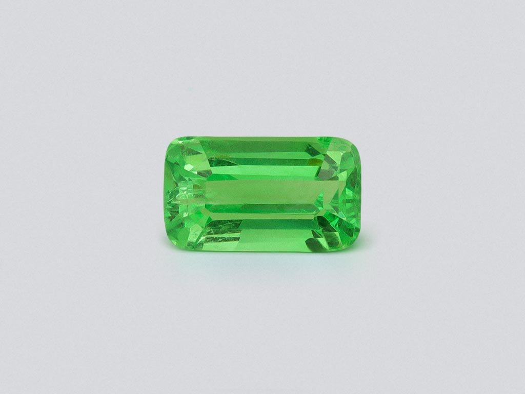 Garnet tsavorite Vivid Green cushion cut 2.05 carats, Tanzania  Image №1