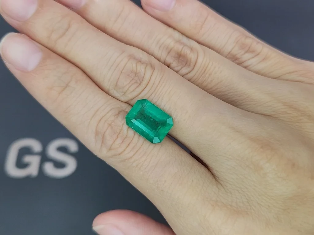 Emerald octagon cut 4.30 carats, Colombia Image №2