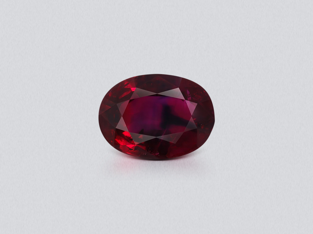 Unheated ruby  Pigeon Blood oval cut 2.07 carats, Burma Image №1